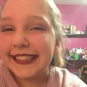 Meet your Posher, Abby